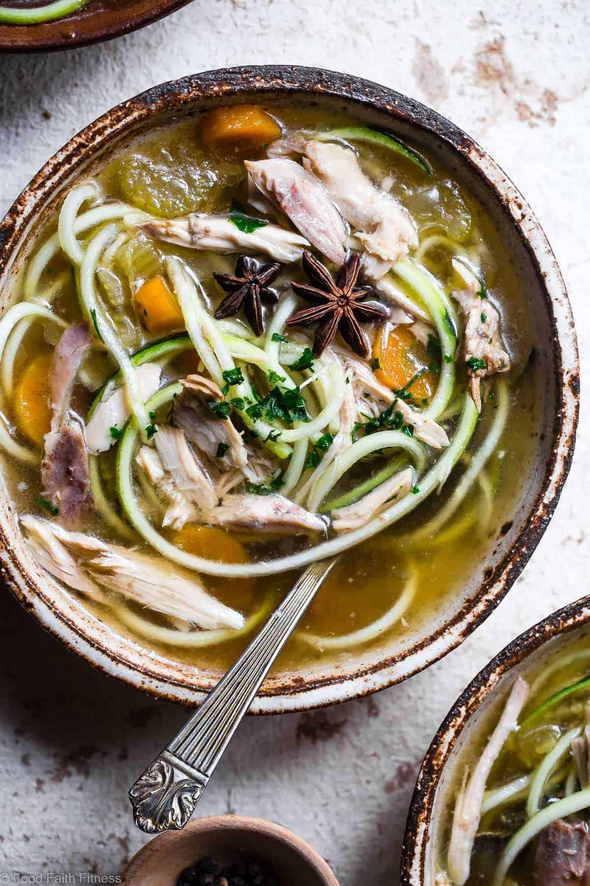 Low carb Chicken Zoodle Soup - This easy homemade healthy keto Chicken Zoodle Soup uses zucchini noodles so it's gluten free, low carb, paleo, whole30 AND packed with protein! You won't miss the noodles! | #Foodfaithfitness | #Glutenfree #Lowcarb #Keto #Whole30 #Paleo