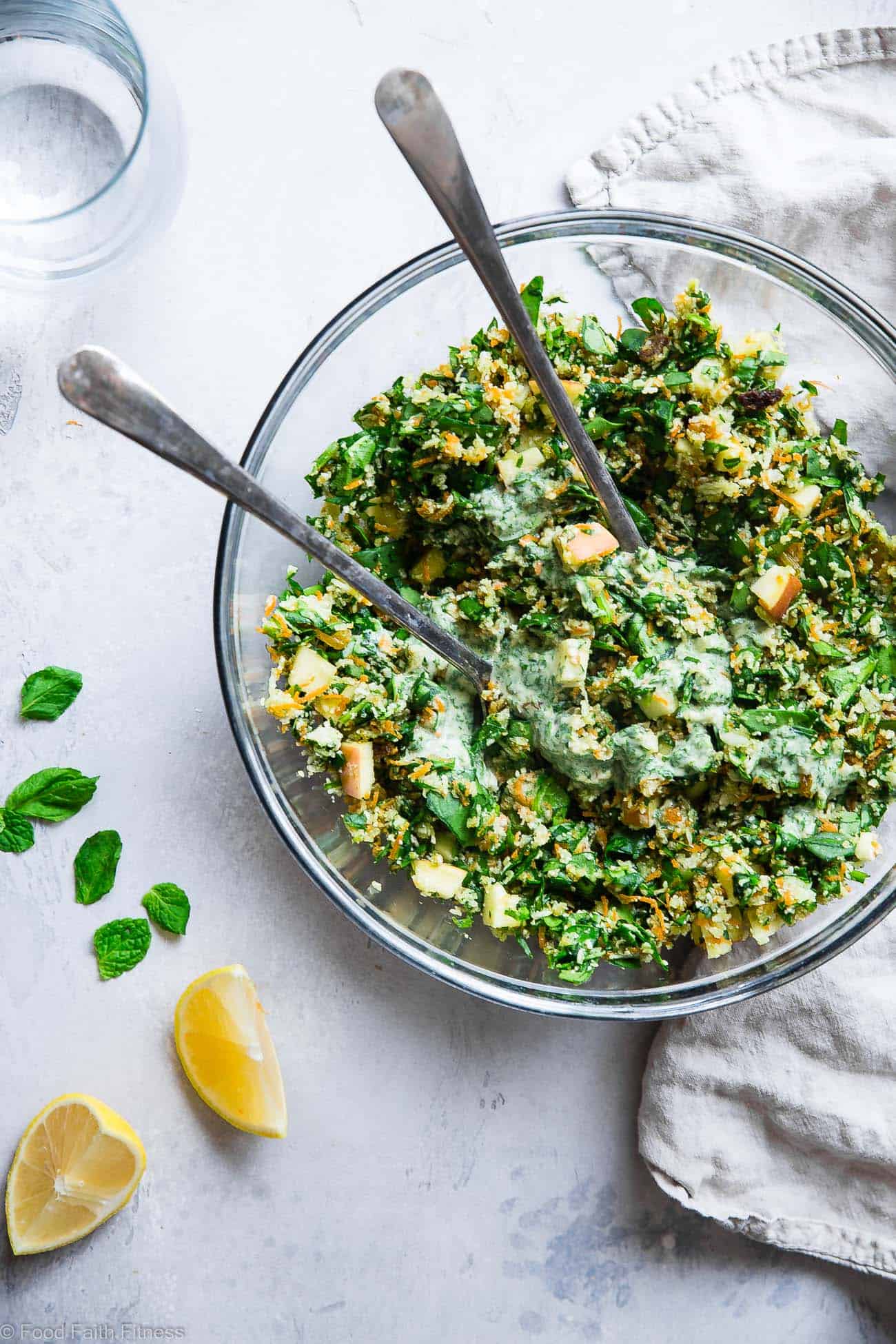 Moroccan Grated Raw Cauliflower Detox Salad - This veggie packed salad is a gluten/grain/dairy/sugar free salad with sweet and spicy, bold flavor! Paleo, vegan and whole30 compliant and perfect for meal prep! | Foodfaithfitness.com | @FoodfaithFit