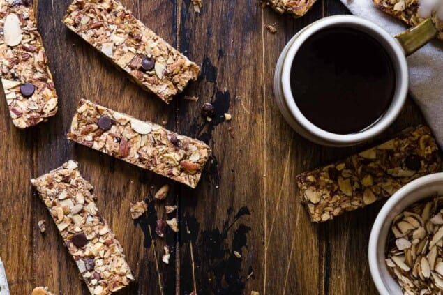 Sugar Free Keto Low Carb Granola Bars Recipe - This low carb granola bars recipe is only 7 simple ingredients and tastes like an Almond Joy! Kids or adults will LOVE these and they're portable and freeze great too! | #Foodfaithfitness | #Keto #Glutenfree #Paleo #Dairyfree #Sugarfree